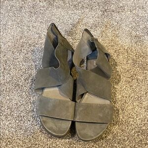 Eileen Fisher grey sandals 9.5